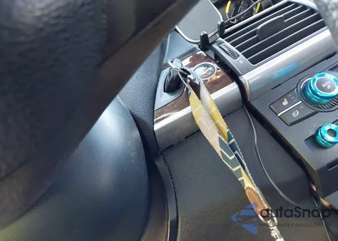 2010 BMW X5 xDrive30I z USA, uszkodzony, nr VIN 5UXFE4C59AL385079